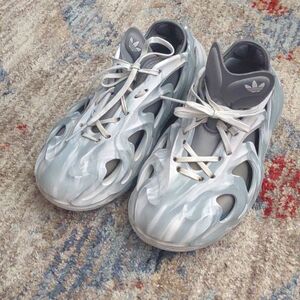 adidas Originals Adifom Q